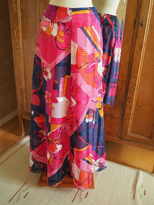 2-osainen monivärinen kuviollinen asu