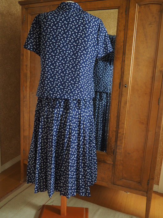 2-osainen sinivalkoinen kuviollinen asu