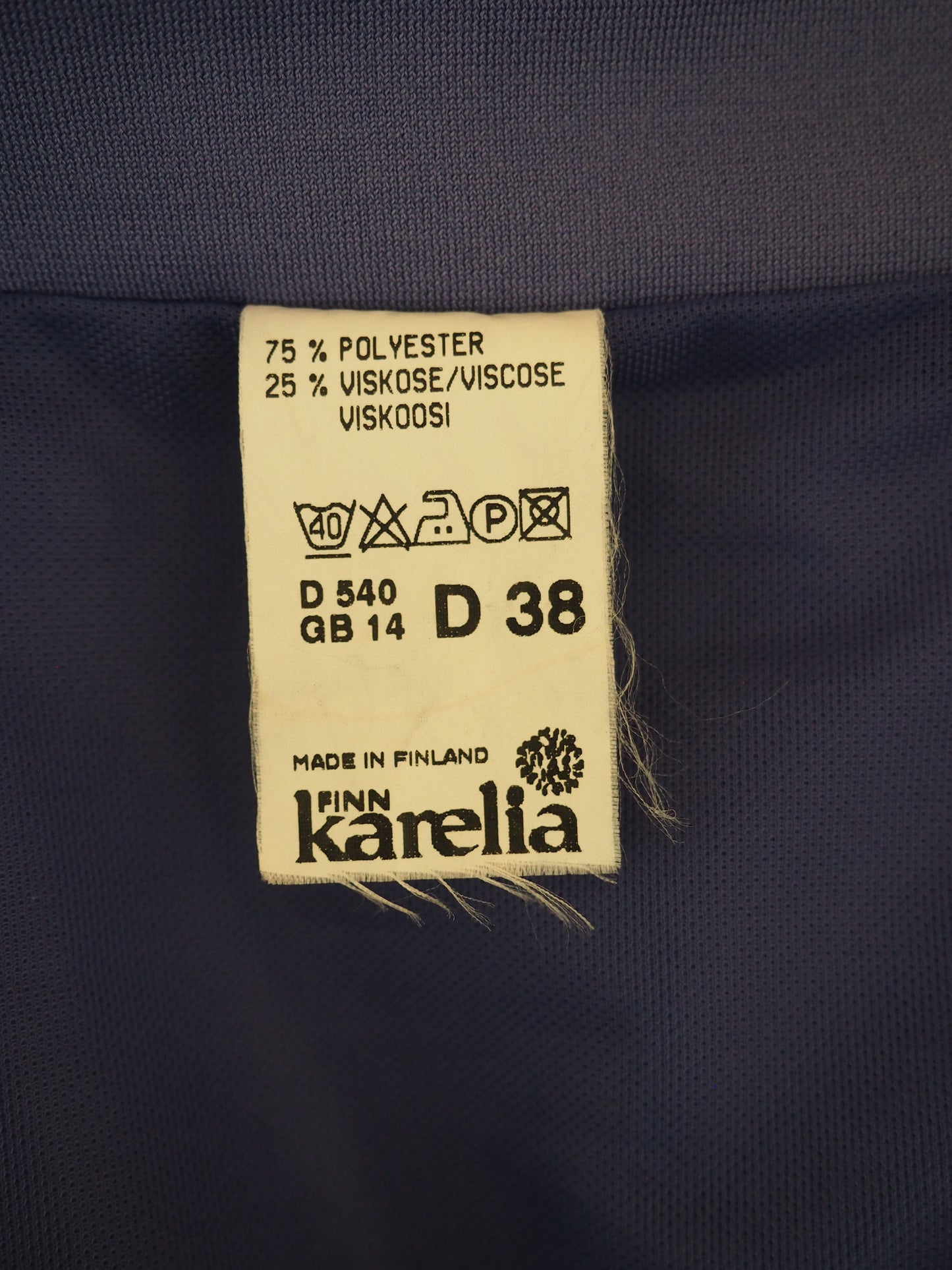 2-osainen laventelin värinen jakkupuku