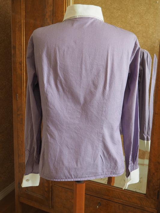 Raidallinen kauluspaita