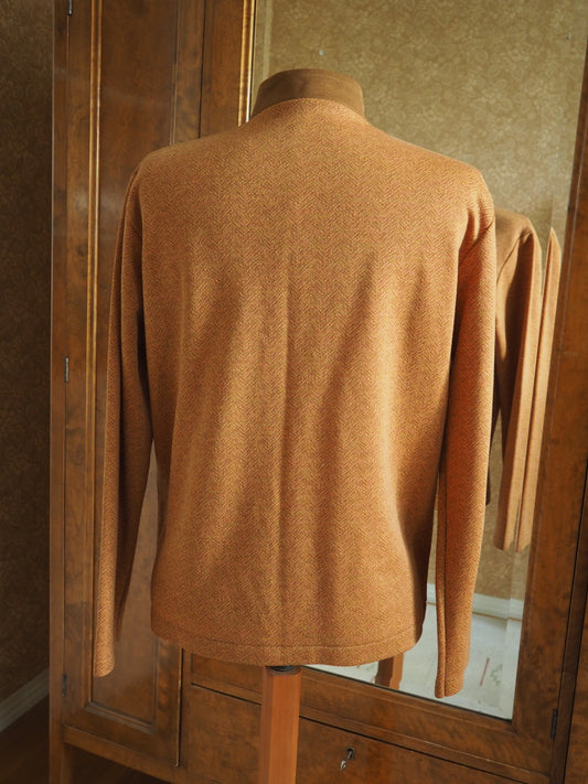 Vetoketjullinen jakku