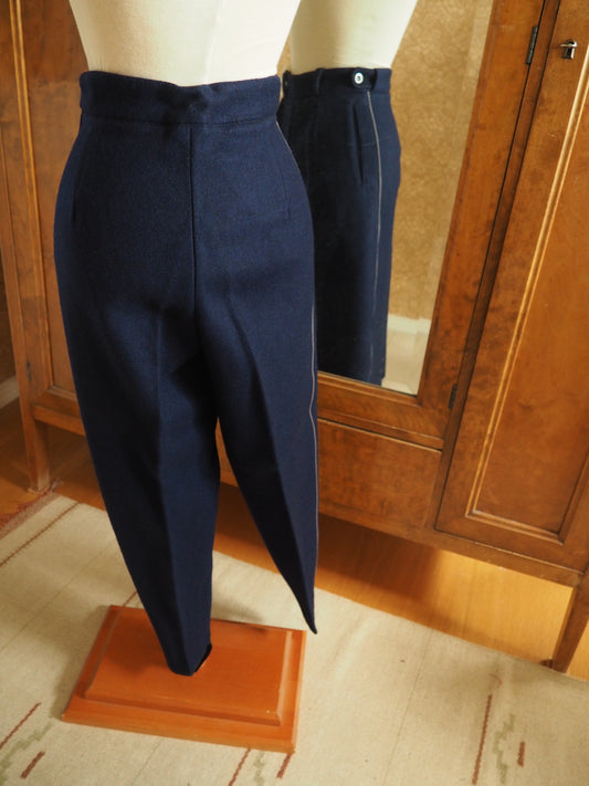 Siniset talvihiihtarit, housut käyttämätöntä vanhaa varastoa