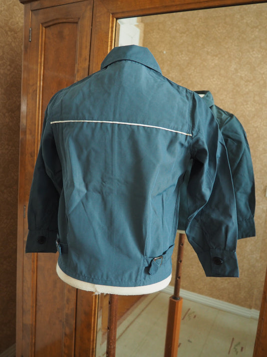 Lasten Kavaljeeri-tuotteen takki, käyttämätöntä vanhaa varastoa