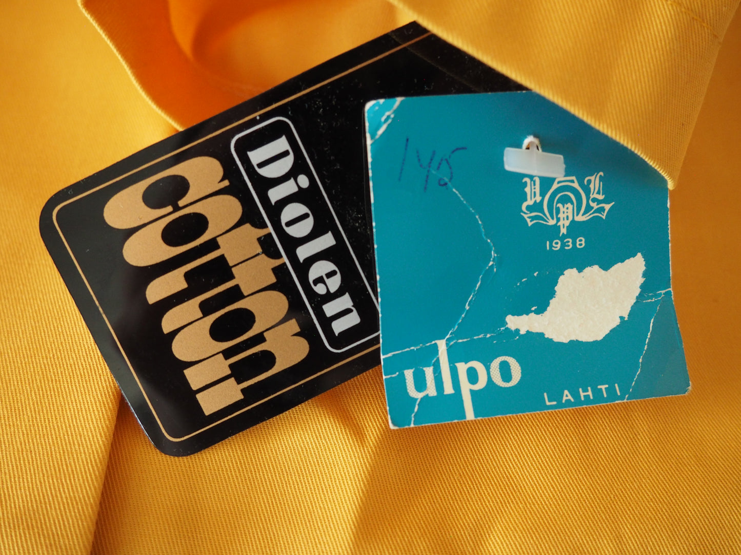 Keltainen Ulpon takki, käyttämätöntä vanhaa varastoa