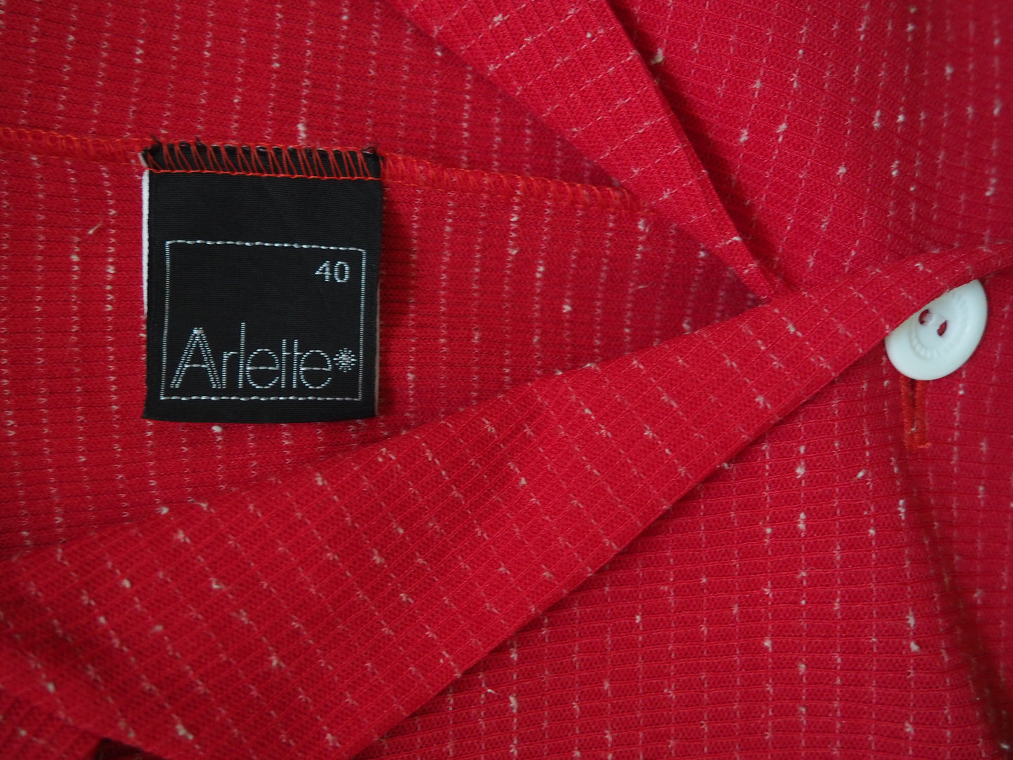 Punainen Carolin Muoti-Hovin Arlette mekko, käyttämätöntä vanhaa varastoa