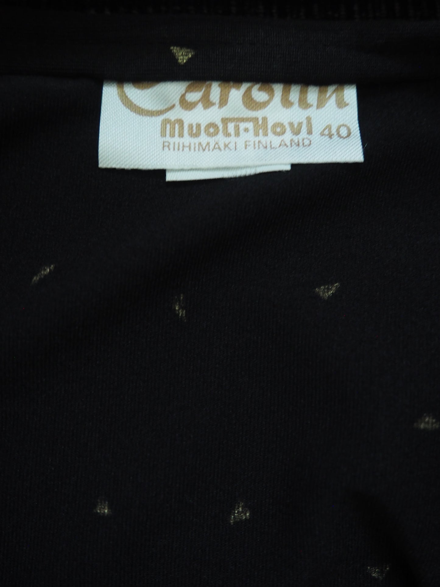 Pilkullinen Carolin Muoti-Hovin mekko, käyttämätöntä vanhaa varastoa