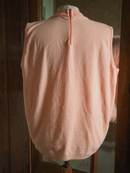 Korallin värinen poolokauluksellinen paita