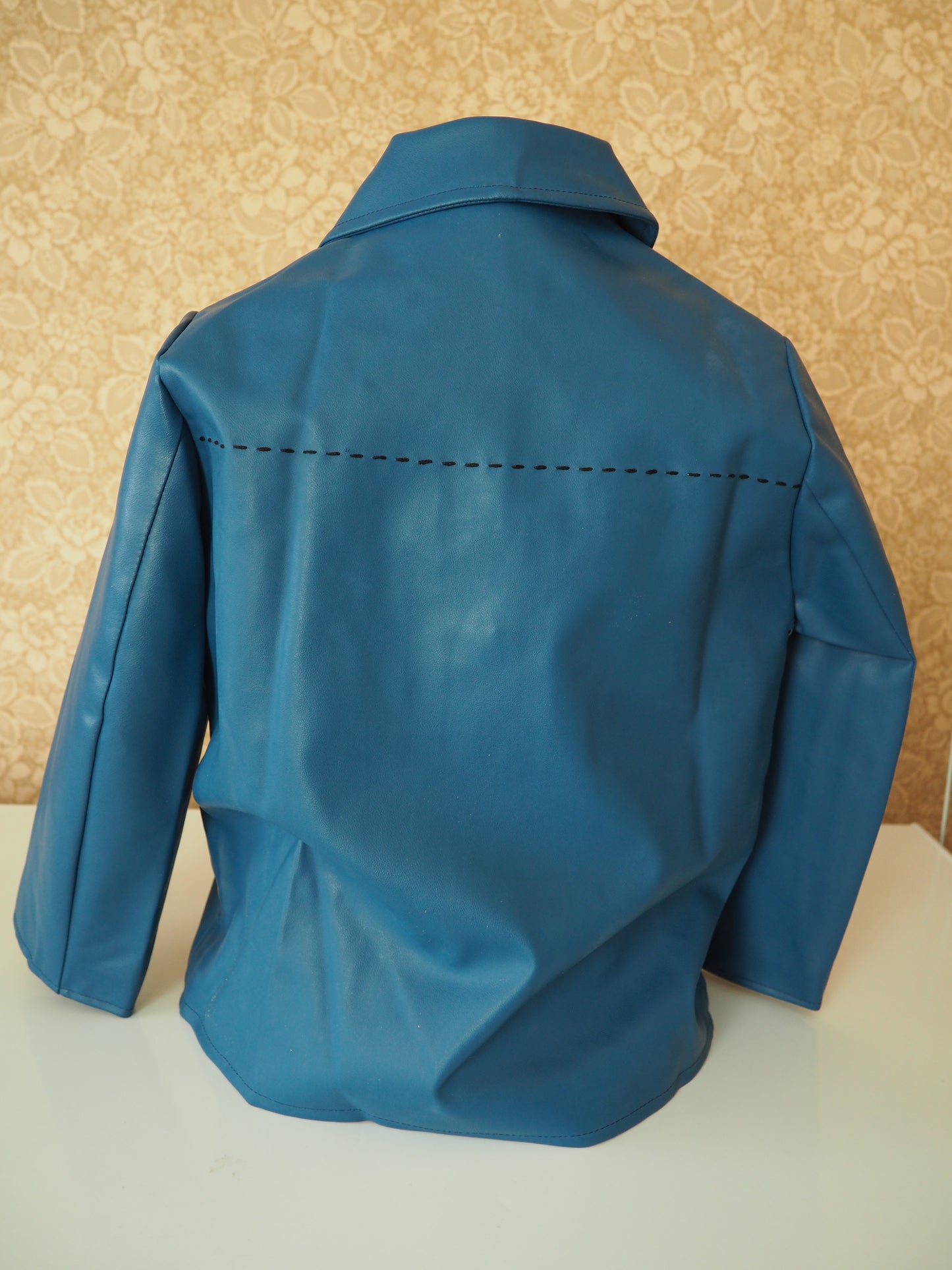 Lasten Tena-teollisuuden Leena kernitakki, käyttämätöntä vanhaa varastoa