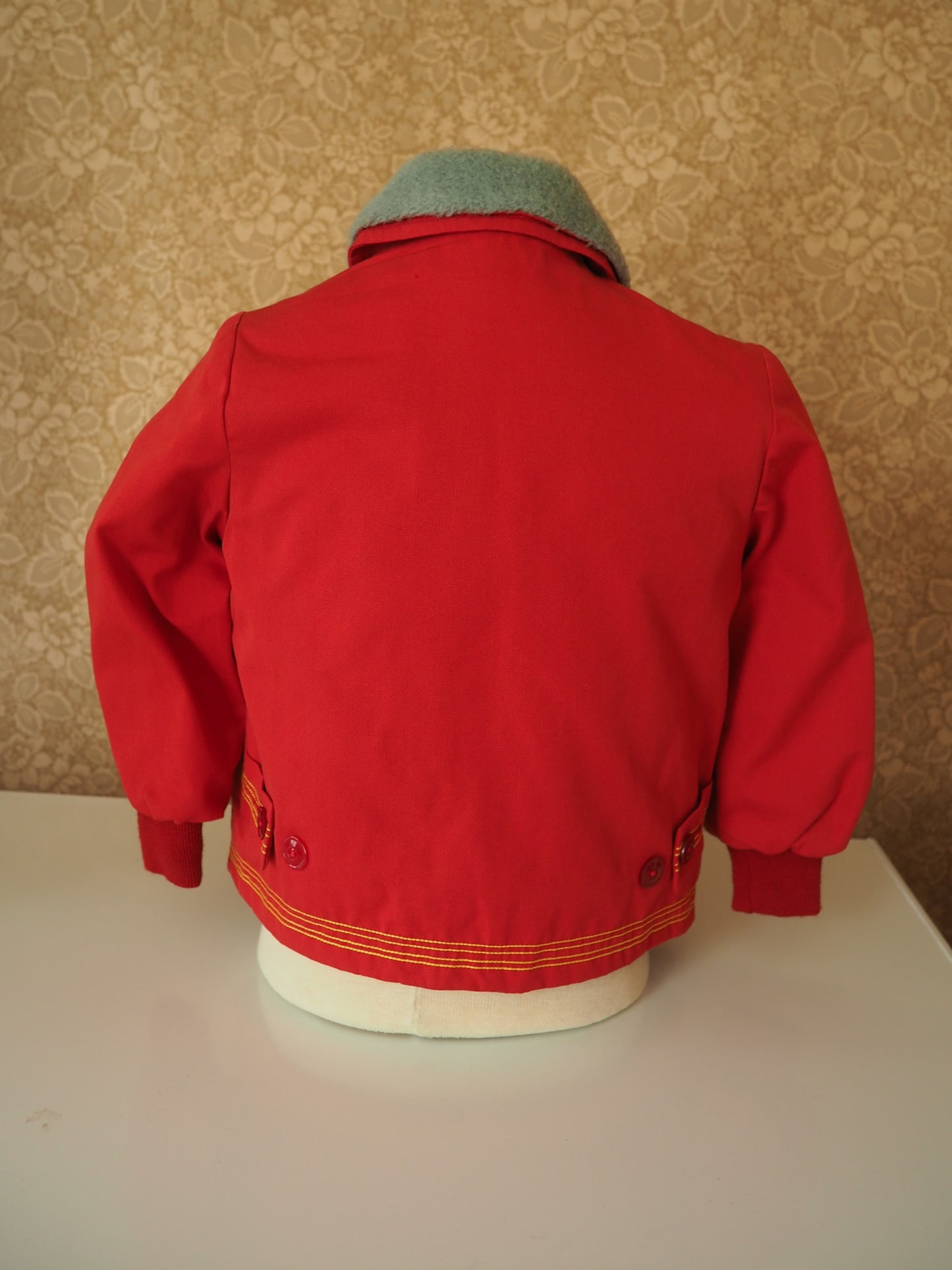 Lasten Turon takki, käyttämätöntä vanhaa varastoa