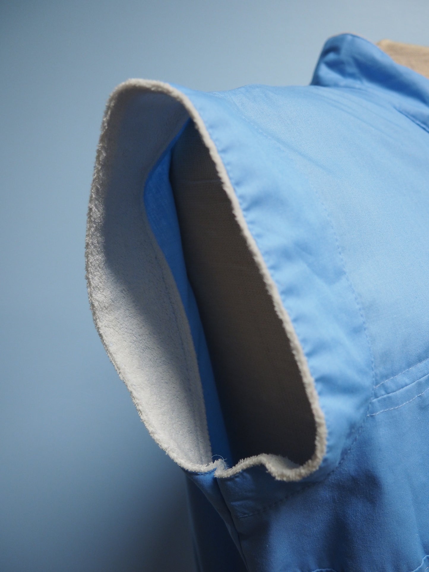 Vaaleansiniset haalarit