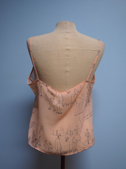 Vaalea kuviollinen läpikuultava toppi