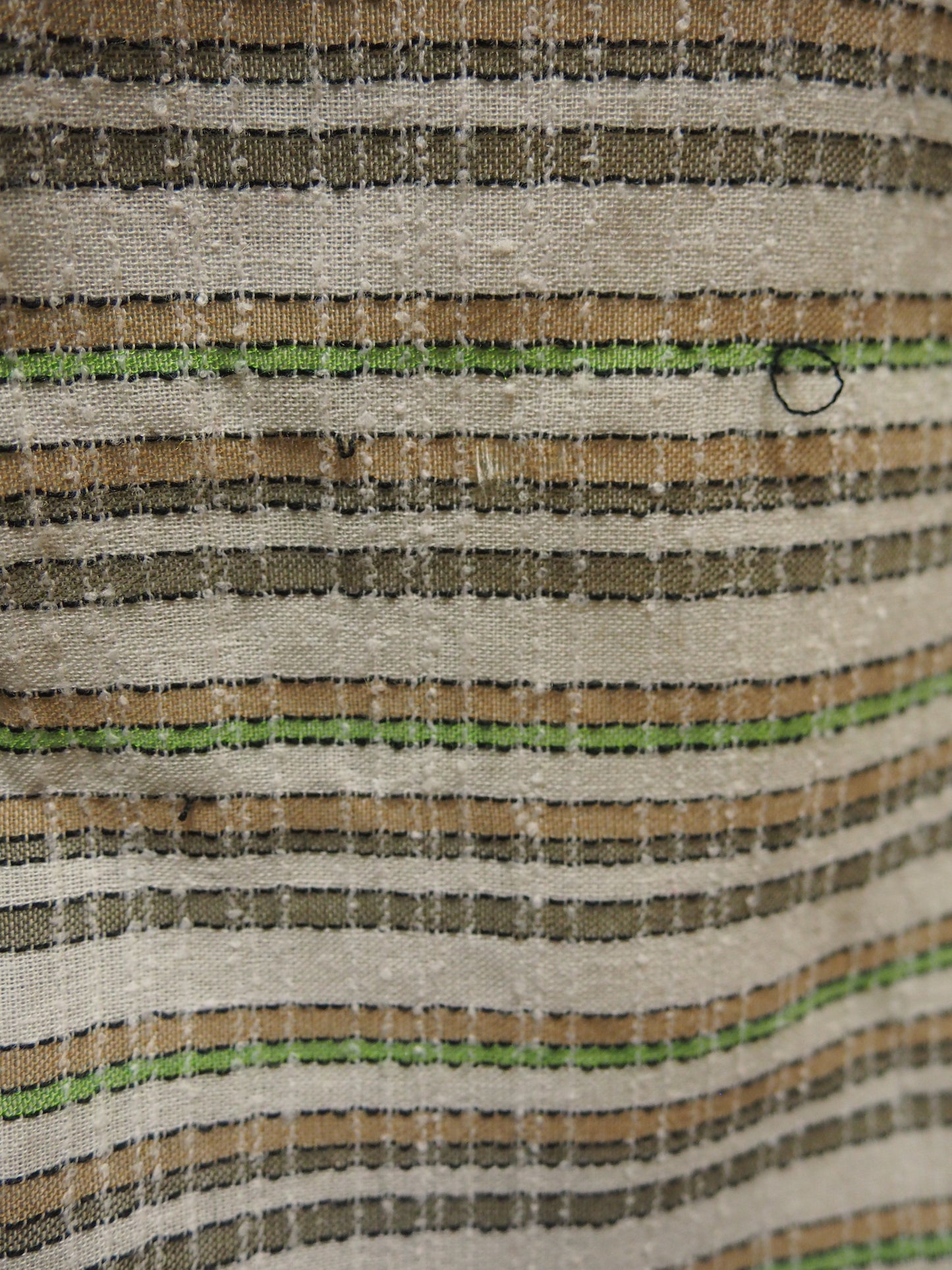 Raidallinen Tuomi-Tuotteen hame