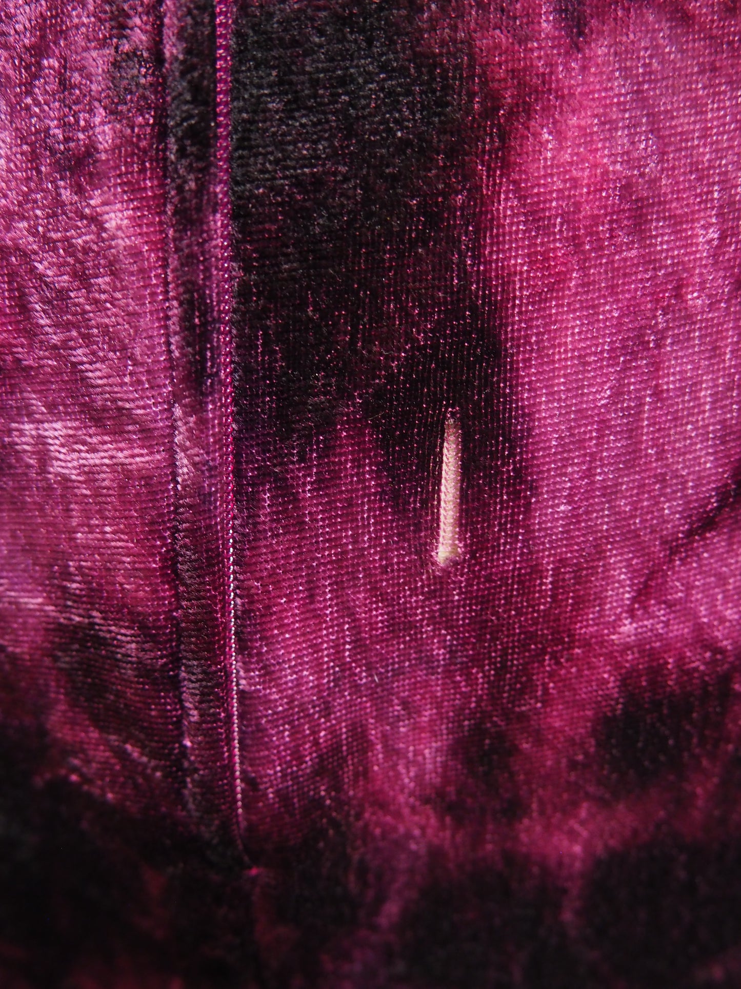 Pinkkimusta samettimekko