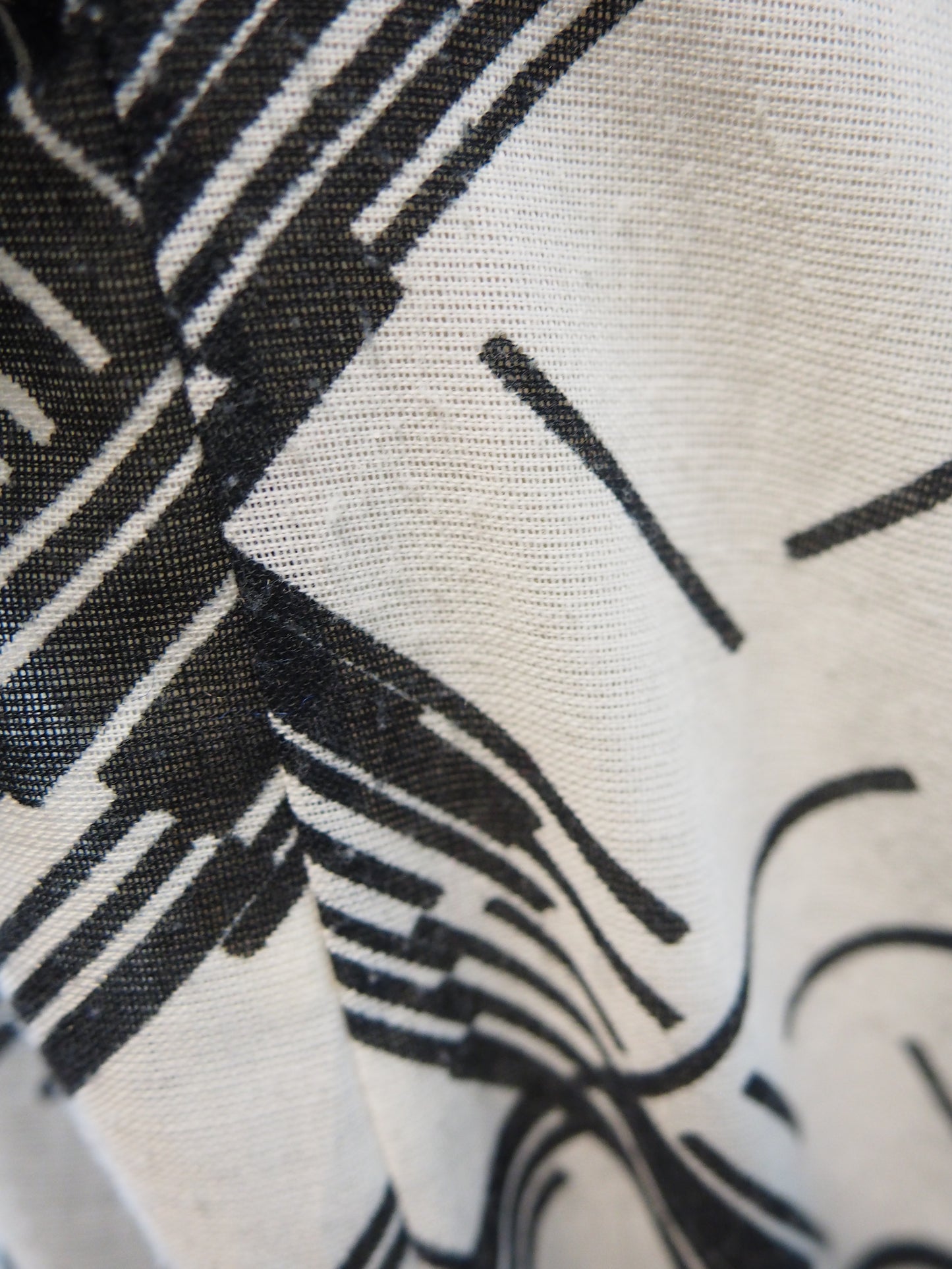 Mustavalkoinen Abo of Scandinavia mekko