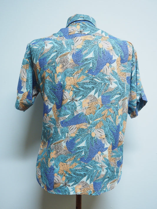 Sinikuviollinen Luhdan kauluspaita