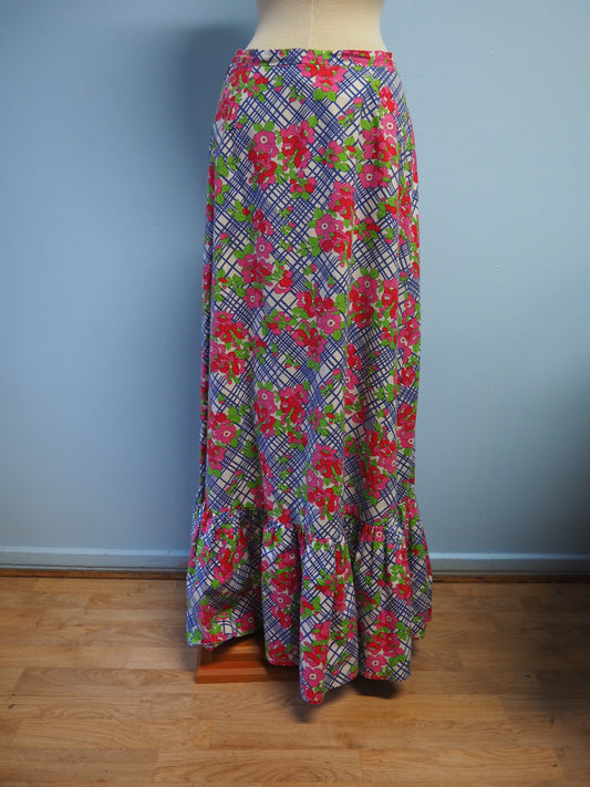 Kukkakuviollinen monivärinen pitkä hame