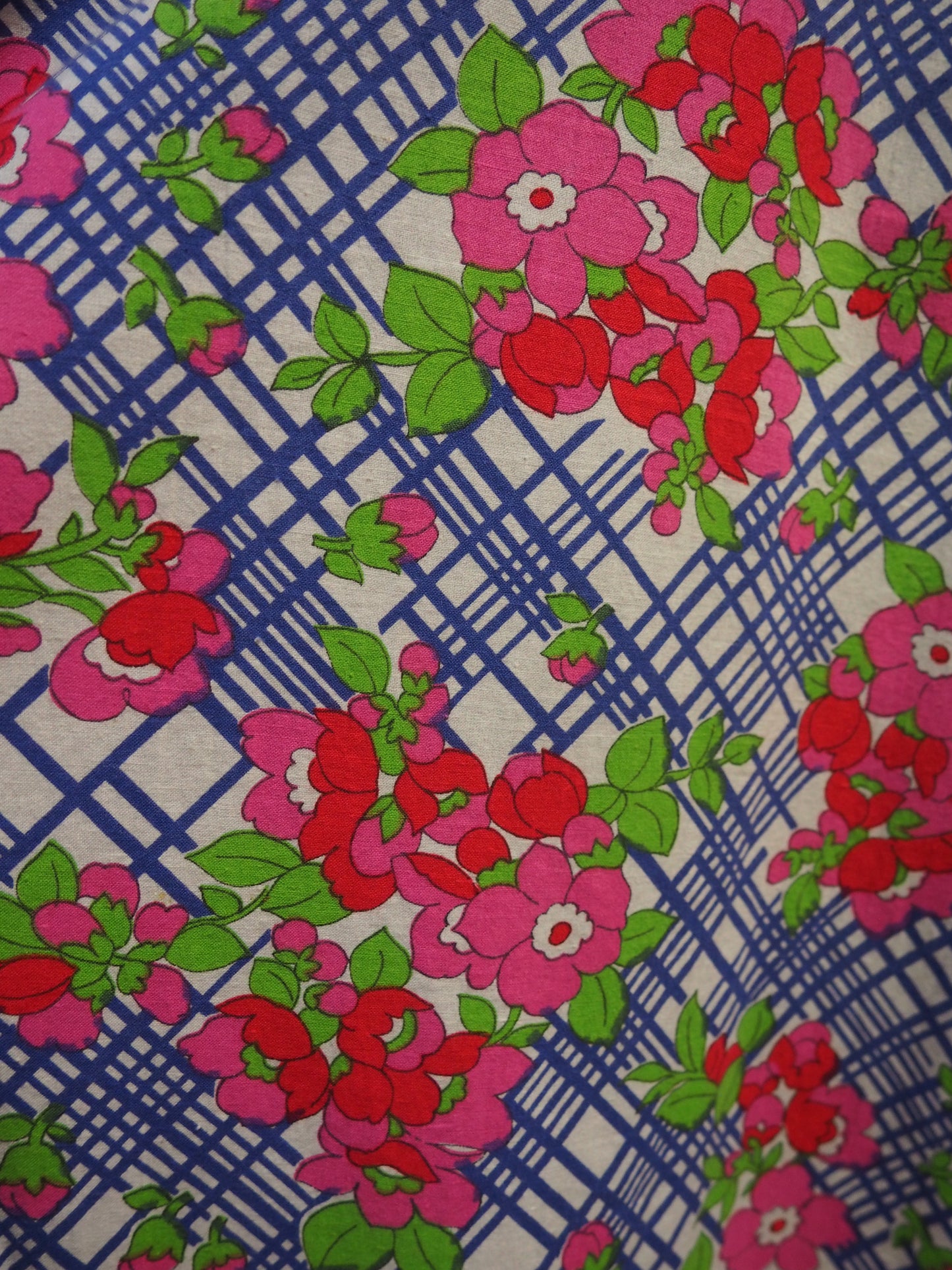 Kukkakuviollinen monivärinen pitkä hame