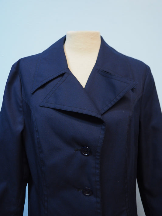 Tummansininen Luhta International takki