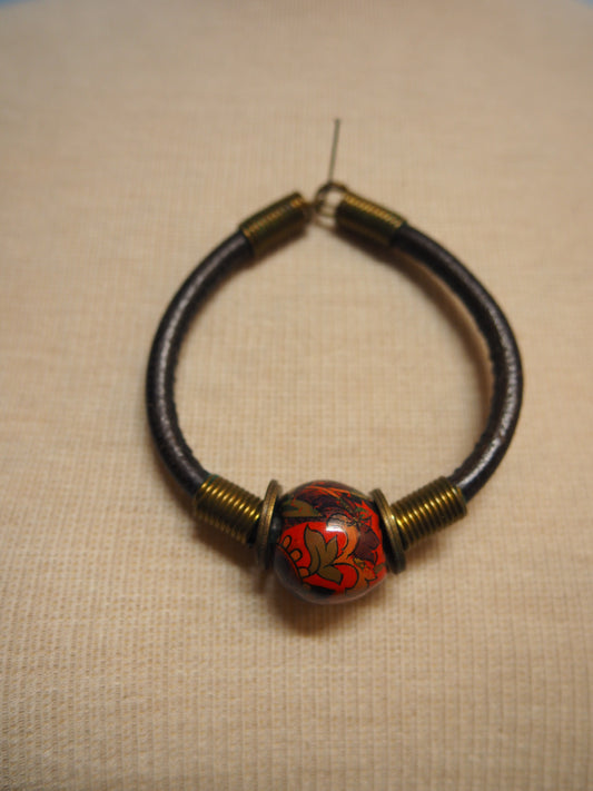 Monivärinen kaulakoru ja rannekoru korusetti