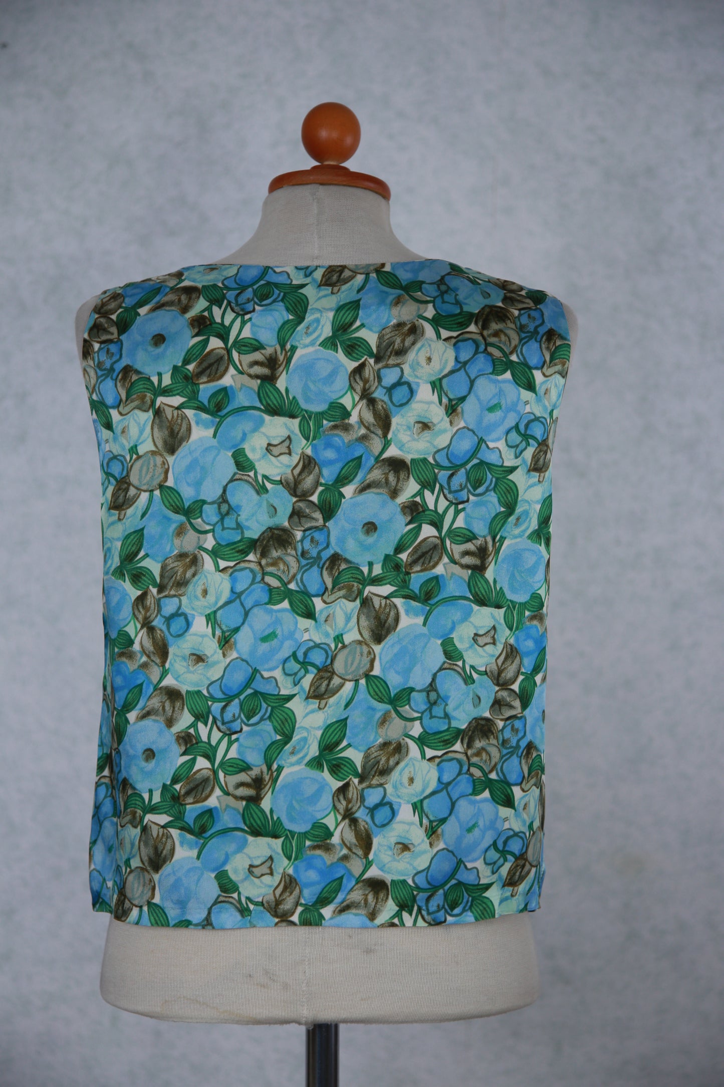 Kukkakuviollinen monivärinen 3-osainen asu