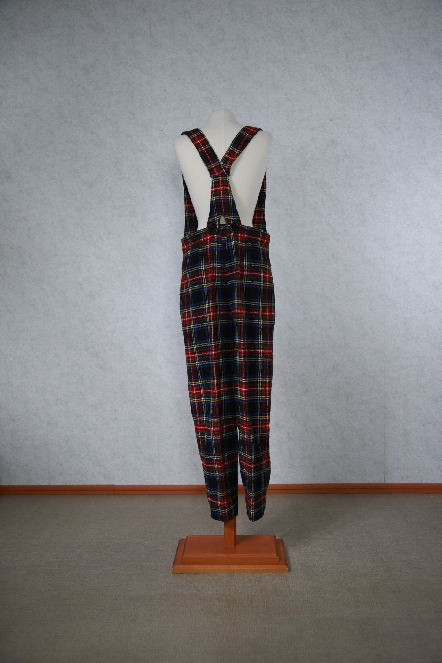 Skottiruudullinen haalari