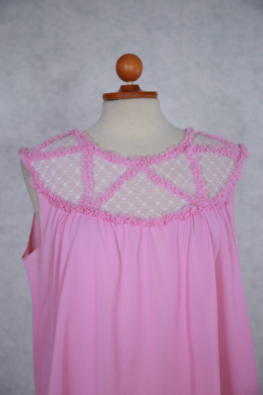 Pinkki röyhelöinen yöpaitamekko