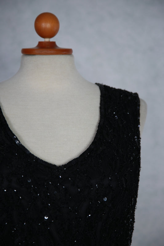 Musta pitsinen paljettikoristeltu toppi