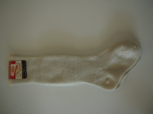 Vaaleat Atlaksen vauvan sukat, käyttämätöntä vanhaa varastoa