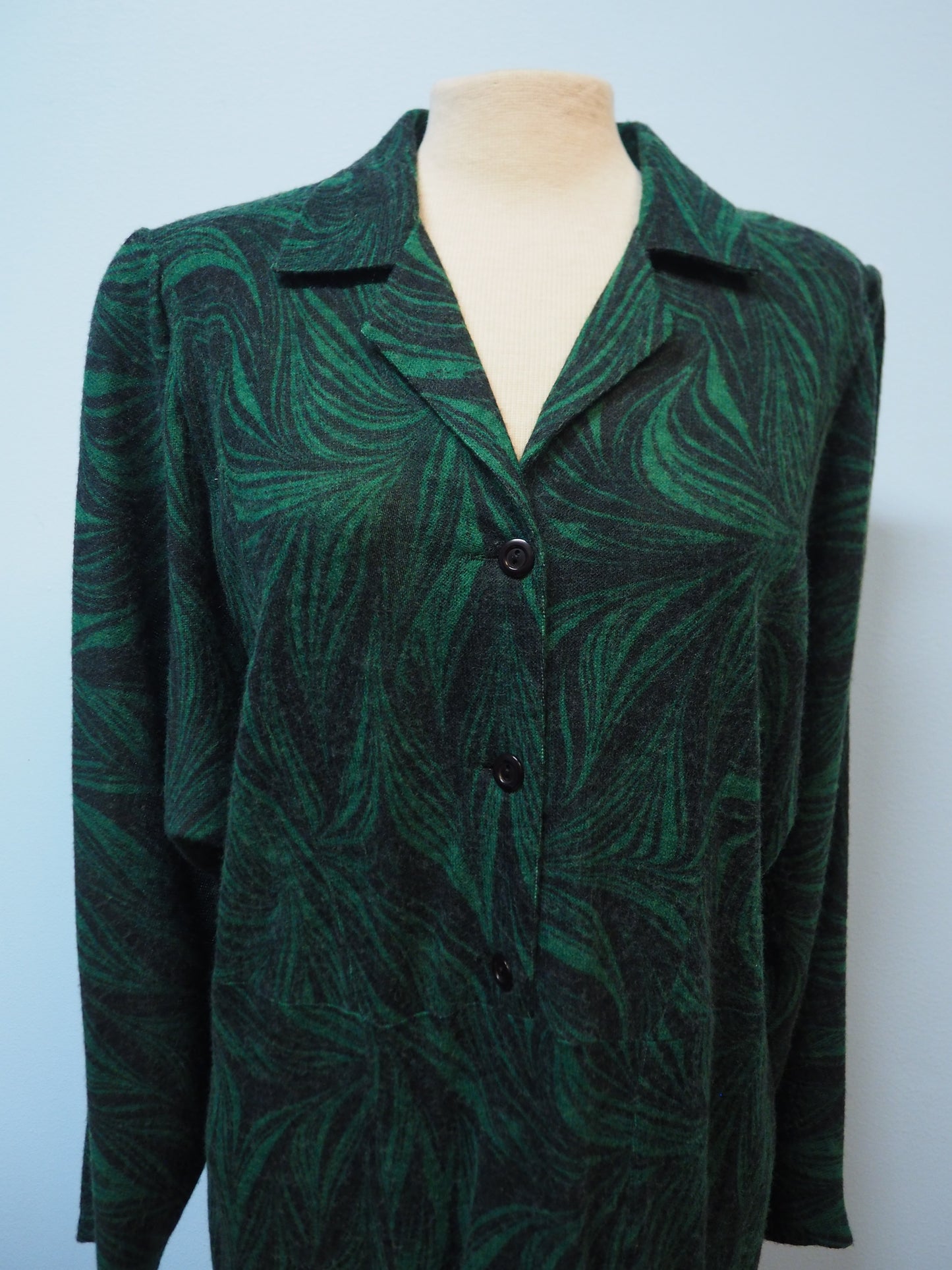 Vihreä kuviollinen Joutselan mekko käyttämätöntä vanhaa varastoa